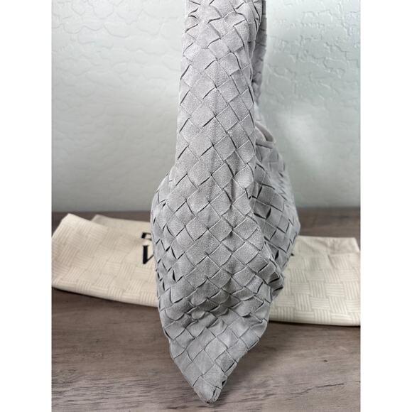 Bottega Veneta Small Hop Intrecciato Grey Suede Shoulder Bag in Sterling Brass - Picture 7 of 12